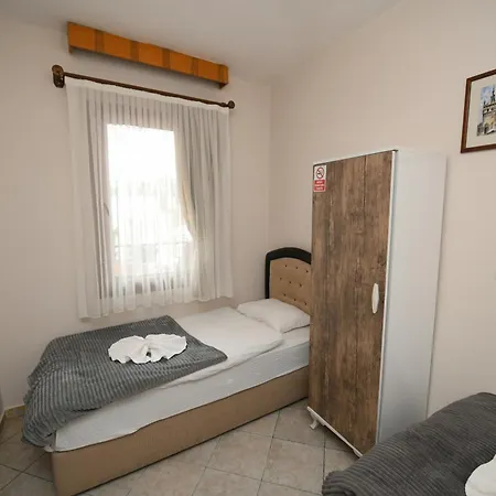 Anz Quarto em Acomodações Particulares *