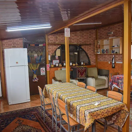 Anz Homestay *